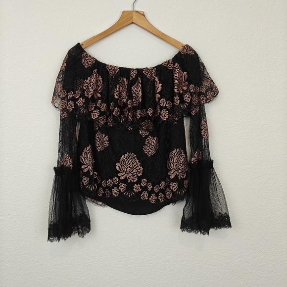 ALEXIS INTERMIX "LAURENA" BLACK LACE PINK FLORAL OFF SHOULDER BOHO TOP BLOUSE M - Picture 15 of 16